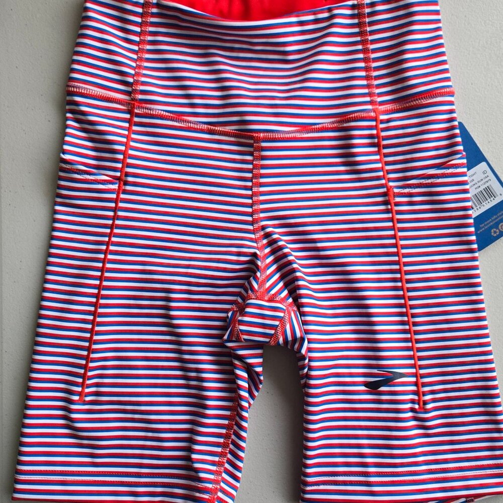 Brooks Method 8" shorts